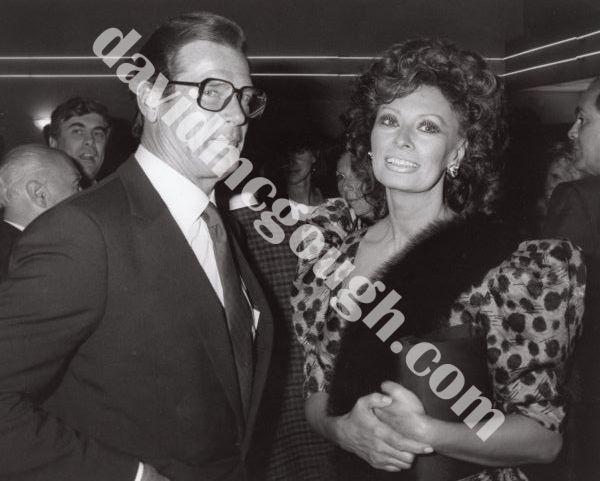 Sophia Loren and Roger Moore 1988.jpg